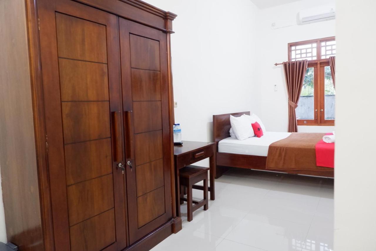 Reddoorz at Bale Eja Syariah Senggigi Apartment Montongbuwoh Bagian luar foto